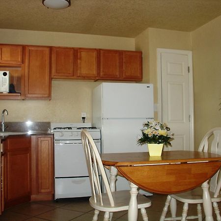 Blue Wave Motel & Suites Clearwater Beach Bagian luar foto